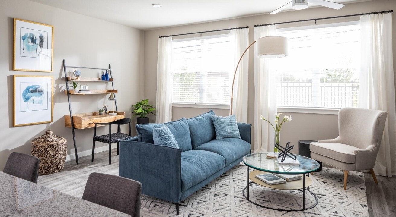 19770 Clay Rd in Katy, TX - Building Photo