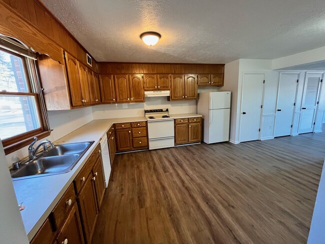 233 Westover Dr in Danville, VA - Building Photo - Building Photo