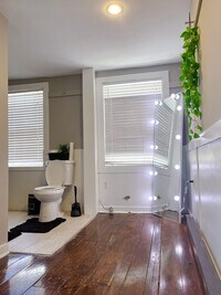 250 Fulton St photo'