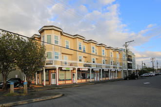 Okano Court in Richmond, BC - Building Photo - Building Photo