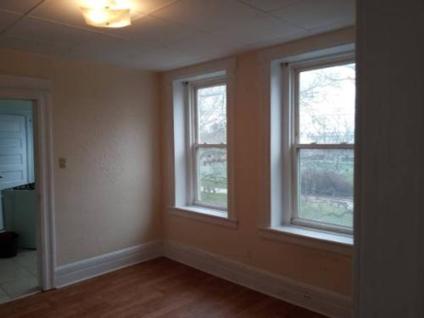 645 Ferry St, Unit iron in Newark, NJ - Building Photo - Building Photo