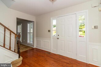 5581 Ann Peake Dr in Fairfax, VA - Building Photo - Building Photo