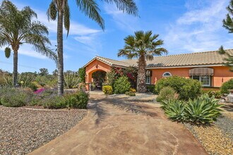 15830 Rawhide Ln in Riverside, CA - Building Photo - Building Photo