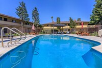 Waterstone Park Apartments in Santa Ana, CA - Building Photo - Building Photo