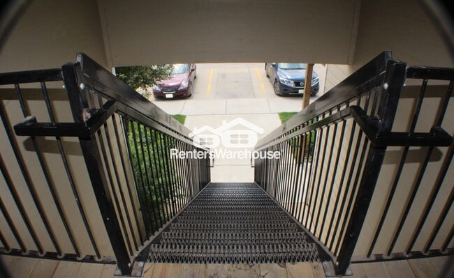 2000 Meadow Ct in Des Moines, IA - Building Photo - Building Photo