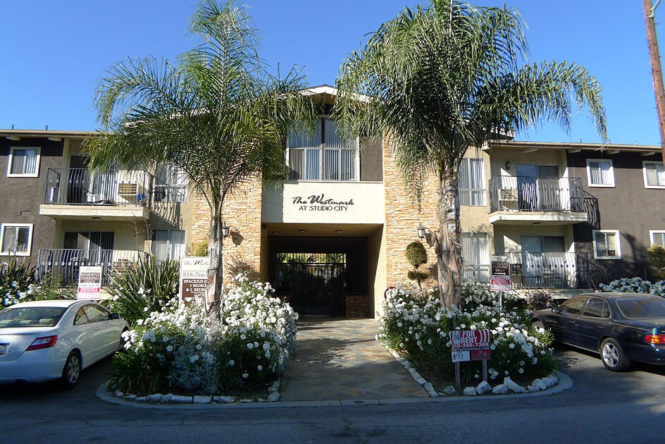 Alhambra @ Studio City in Studio City, CA - Foto de edificio