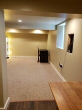 2811 NW 58th St, Unit Lower in Seattle, WA - Building Photo - Building Photo