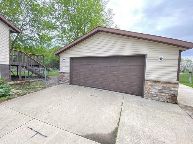 5126 20th Ave Ln NW in Rochester, MN - Building Photo - Building Photo