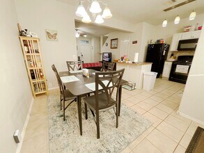 23614 Youpon Lake Ln in Spring, TX - Foto de edificio - Building Photo