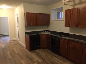 1400 Commonwealth Ave, Unit A in Boston, MA - Building Photo - Building Photo
