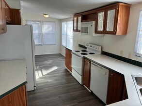 1220 Garden Grove Ln in Raleigh, NC - Foto de edificio - Building Photo