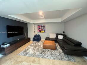 3201 NE 183rd St, Unit 507 in Aventura, FL - Building Photo - Building Photo