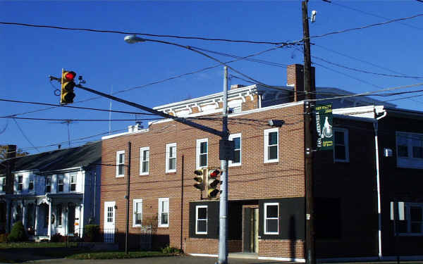 405 Main St in East Greenville, PA - Building Photo