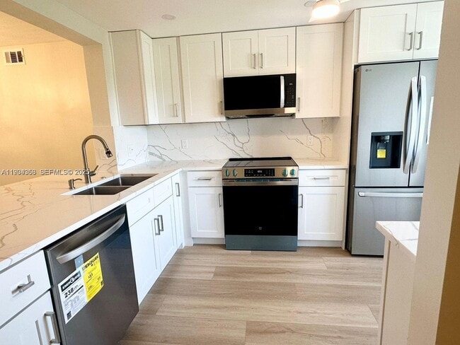 property at 4098 Yarmouth E