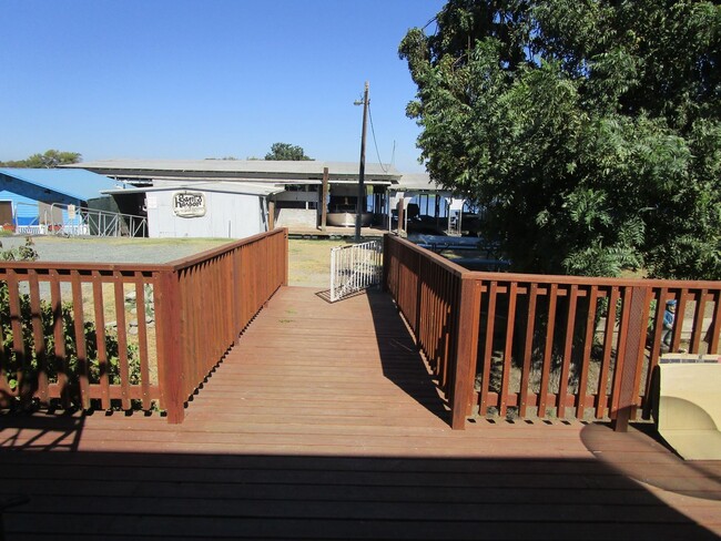 4784 Sandmound Blvd in Oakley, CA - Building Photo - Building Photo