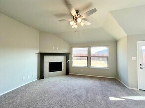 928 Madeline Ln in Cleburne, TX - Building Photo - Building Photo