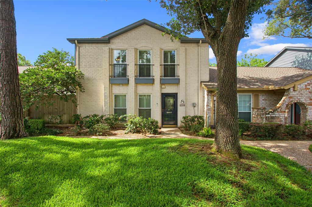 2908 Gessner Rd in Houston, TX - Building Photo