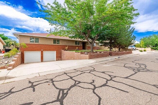 1518 Wellesley Dr NE in Albuquerque, NM - Building Photo - Building Photo