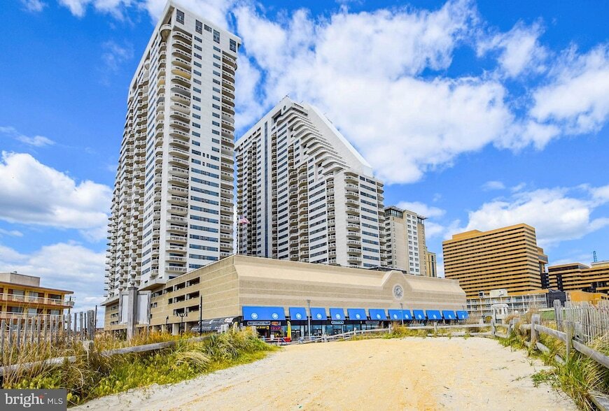 3101 Boardwalk, Unit 2502B-1 in Atlantic City, NJ - Building Photo