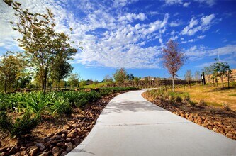 24918 Meadowthorn Crest Ln in Katy, TX - Building Photo - Building Photo