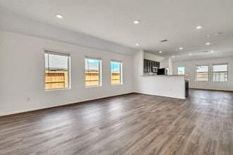 7402 Keechi Pl in Mont Belvieu, TX - Building Photo - Building Photo