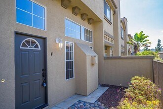 12543 El Camino Real in San Diego, CA - Building Photo - Building Photo