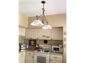 6654 Villa Sonrisa Dr in Boca Raton, FL - Building Photo - Building Photo