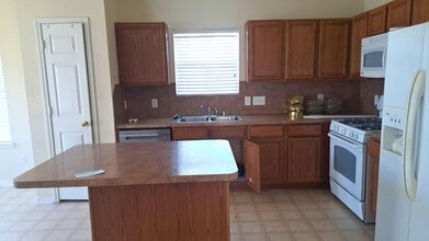 21842 Grassy Hill Ln in Spring, TX - Building Photo - Building Photo