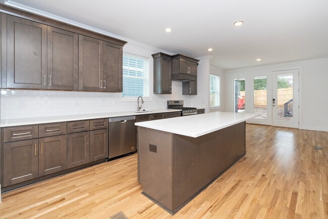 107 Turner St in Raleigh, NC - Building Photo - Building Photo