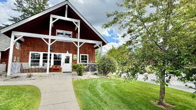 property at 206 Pomrankey Ln