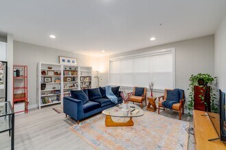 905 Grundy St in Baltimore, MD - Building Photo - Building Photo