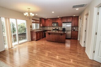 2303 195th Pl SE in Bothell, WA - Building Photo - Building Photo