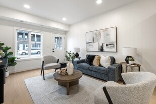 Refinery Townhomes in Winnipeg, MB - Building Photo