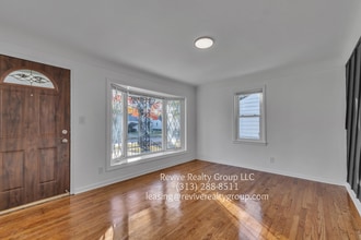 4802 Niagara St in Wayne, MI - Building Photo - Building Photo