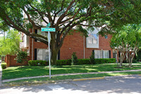 4501 Glenwick Ln in Dallas, TX - Foto de edificio - Building Photo