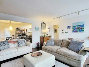 4 Candlewood Knolls Rd in New Fairfield, CT - Building Photo - Building Photo