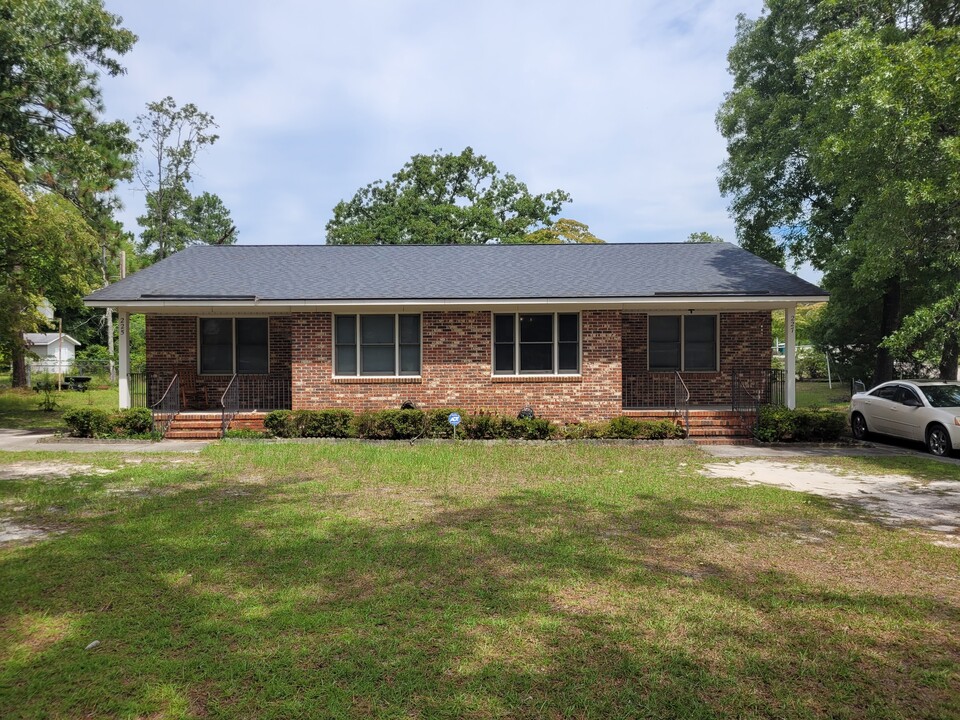 225 Randolph Ave in Fayetteville, NC - Building Photo