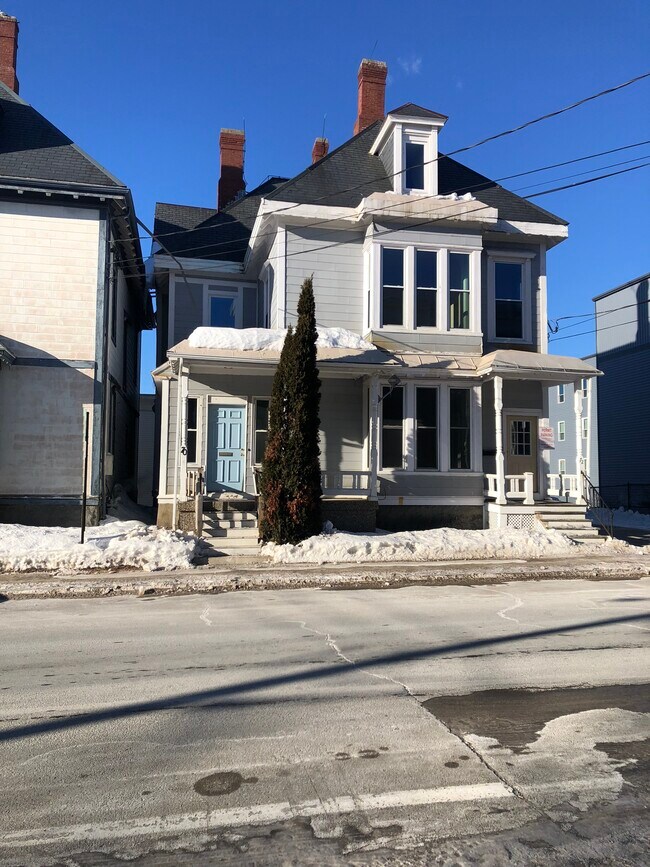70 Pine St Rentals in Lewiston, ME