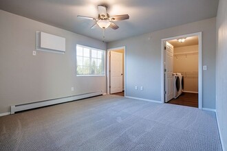 PRAIRIE VIEW ESTATES in Plover, WI - Foto de edificio - Building Photo