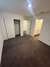 Beautiful 4BD/3BA Single-Family Home Solar, Battery Backup & Move-In Ready in Bakersfield, CA - Building Photo - Building Photo