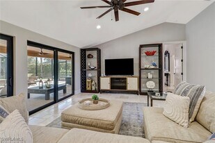 28567 Clinton Ln in Bonita Springs, FL - Building Photo