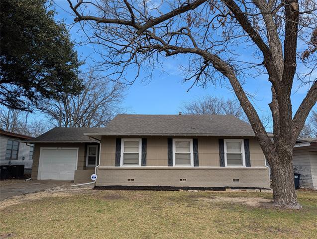 property at 2716 Bilglade Rd