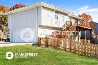 7351 N Mulberry Dr in Kansas City, MO - Building Photo - Building Photo