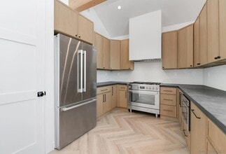 9243 Southern Rd in La Mesa, CA - Foto de edificio - Building Photo