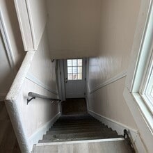 953 W 17th St, Unit Up Stairs B in Erie, PA - Building Photo - Building Photo