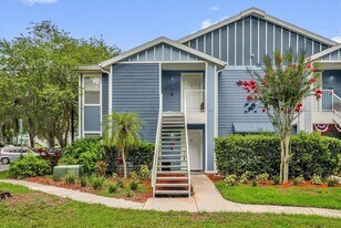 2533 Grassy Point Dr in Lake Mary, FL - Building Photo