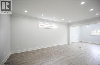 7 Chester Rd in Hamilton, ON - Building Photo - Building Photo