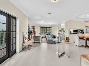 2901 Hidden Harbour St in Fort Lauderdale, FL - Building Photo - Building Photo