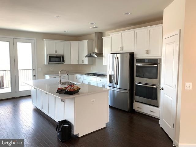 42296 Crawford Ter in Brambleton, VA - Building Photo