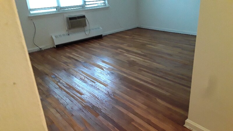 24-08-24-28 28th St in Queens, NY - Building Photo